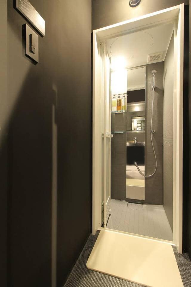 Bhotel New Small Hotel - Hondori Shopping Arcade ฮิโรชิม่า ภายนอก รูปภาพ